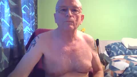 Snapshot of antmatt2025 chatting on 10.03.25 antmatt2025 online show from 10.03.25