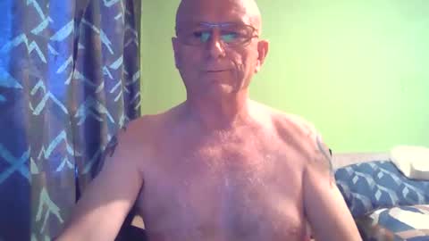 Snapshot of antmatt2025 chatting on 10.31.25 antmatt2025 online show from 10.31.25