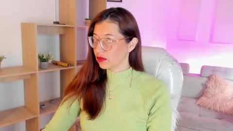 Snapshot of antoneella__ chatting on 09.28.25 Antonella online show from 09.28.25