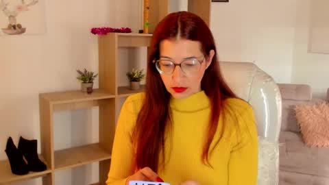 Snapshot of antoneella__ chatting on 10.20.25 Antonella online show from 10.20.25