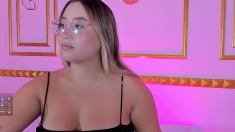 A N T O N E L L A  online show from 10.30.25