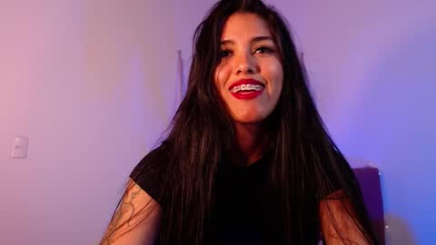 Snapshot of antonella_miller18 chatting on 12.22.24 Antonella online show from 12.22.24