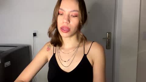 Snapshot of antonellarossii_ chatting on 12.26.24 Antonella  online show from 12.26.24