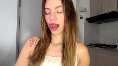 Snapshot of antonellarossii_ chatting on 02.09.25 Antonella  online show from 02.09.25