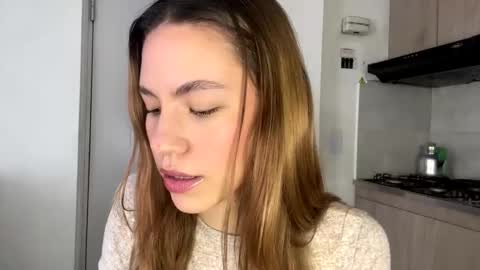 Snapshot of antonellarossii_ chatting on 02.10.25 Antonella  online show from 02.10.25