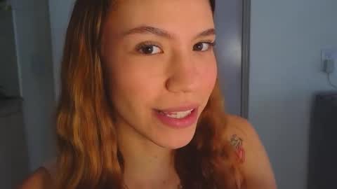Snapshot of antonellarossii_ chatting on 02.26.25 Antonella  online show from 02.26.25
