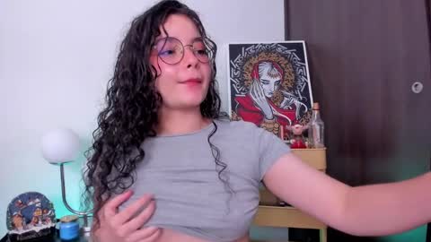 Antonia online show from 12.12.24