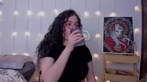 Antonia online show from 02.10.25