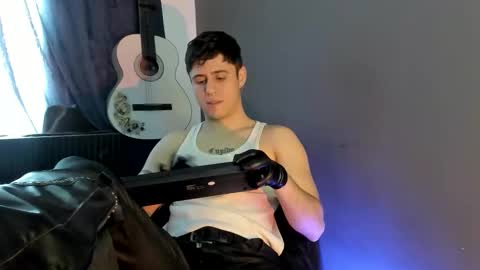 antonnello_ online show from 11.21.25