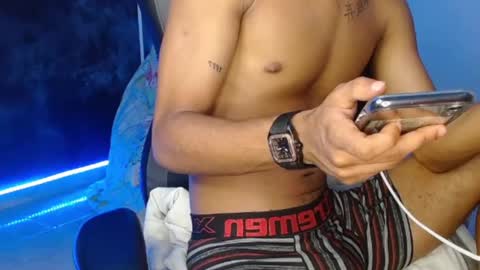 Snapshot of aphal_hot23 chatting on 09.22.25 aphal_hot23 online show from 09.22.25