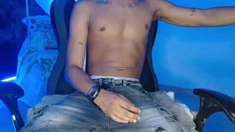 Snapshot of aphal_hot23 chatting on 10.02.25 aphal_hot23 online show from 10.02.25