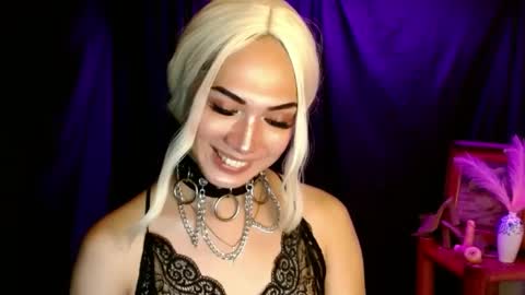 Snapshot of aphr0dite_x chatting on 01.20.25 Roman Goddess online show from 01.20.25