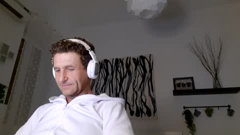 Snapshot of apollobest77 chatting on 01.29.25 apollobest77 online show from 01.29.25