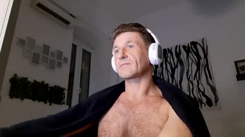 Snapshot of apollobest77 chatting on 02.09.25 apollobest77 online show from 02.09.25