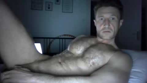 Snapshot of apollobest77 chatting on 02.15.25 apollobest77 online show from 02.15.25