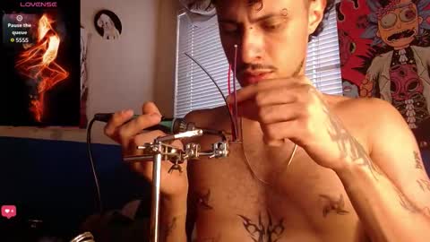 Snapshot of apolo_s chatting on 10.23.25 Andres online show from 10.23.25