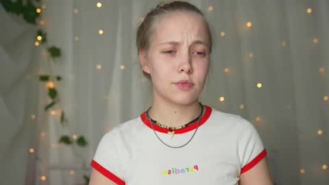  REYNA  my friend   online show from 02.14.25