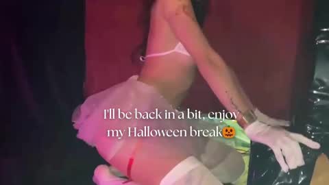   online show from 10.10.25