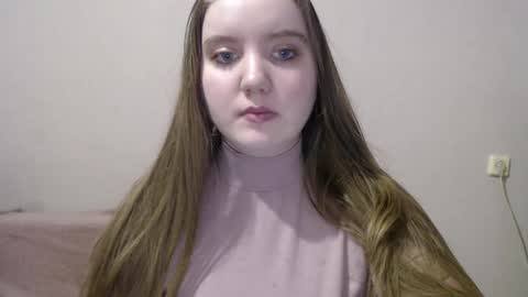 Snapshot of aquanarmin chatting on 12.16.24 Josefin online show from 12.16.24