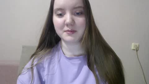 Snapshot of aquanarmin chatting on 01.07.25 Josefin online show from 01.07.25