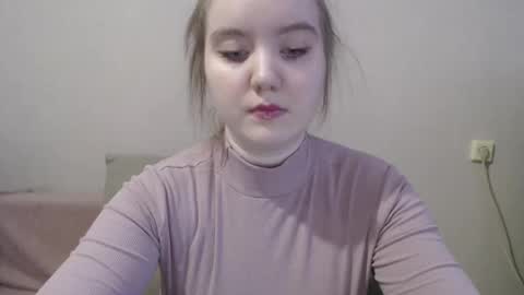 Snapshot of aquanarmin chatting on 01.08.25 Josefin online show from 01.08.25