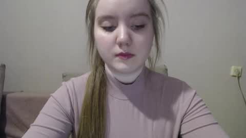 Snapshot of aquanarmin chatting on 01.08.25 Josefin online show from 01.08.25