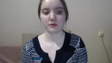 Snapshot of aquanarmin chatting on 01.11.25 Josefin online show from 01.11.25