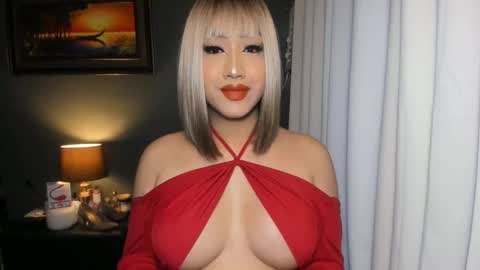 Snapshot of aqueenofcumxx chatting on 02.09.25 Alicia online show from 02.09.25