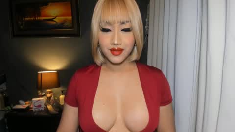 Snapshot of aqueenofcumxx chatting on 03.09.25 Alicia online show from 03.09.25