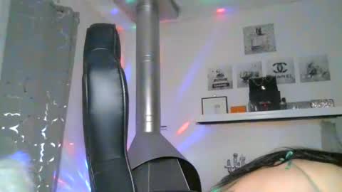 Snapshot of arabitsmariam chatting on 10.26.25 arabictsmariam online show from 10.26.25