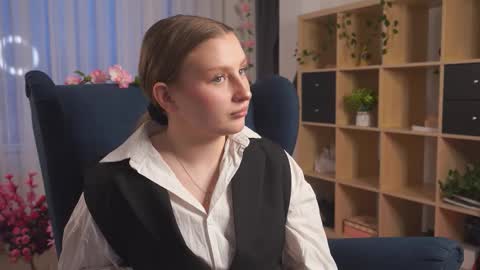 Valentina online show from 12.05.25