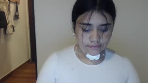 Aralyn  online show from 10.19.25