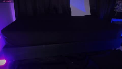 Aram 3 online show from 11.21.25