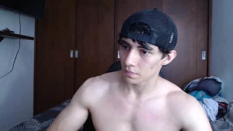 Snapshot of ares_aestheticgod chatting on 12.11.24 Ares D online show from 12.11.24