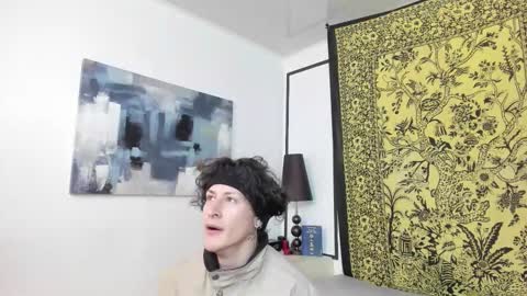 Snapshot of aria_and_orien chatting on 11.19.25 aria y orien online show from 11.19.25