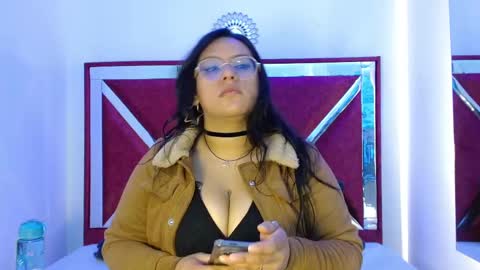 Snapshot of aria_cloud69 chatting on 10.29.25 aRIA online show from 10.29.25