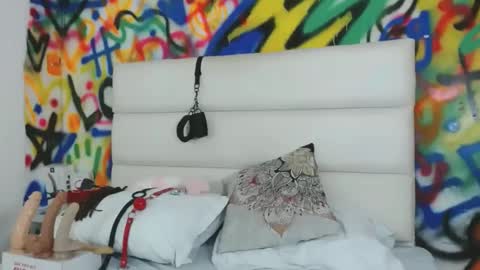 Snapshot of aria_martiin chatting on 03.06.25 aria online show from 03.06.25