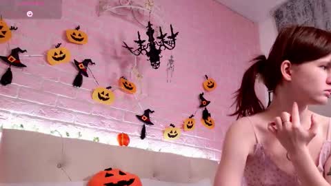 Snapshot of aria_vox chatting on 10.19.25 Your Arianna online show from 10.19.25