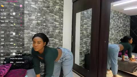 Ariana online show from 10.31.25