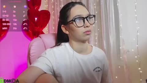 Snapshot of arianahot777 chatting on 02.18.25 arianahot777 online show from 02.18.25