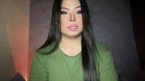 Snapshot of arianna_wardx chatting on 02.05.25 LOVELY online show from 02.05.25