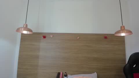 Snapshot of ariela__ chatting on 10.19.25 ariela__ online show from 10.19.25
