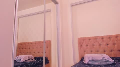 Snapshot of ariellablonde chatting on 01.21.25 AriellaBlonde online show from 01.21.25