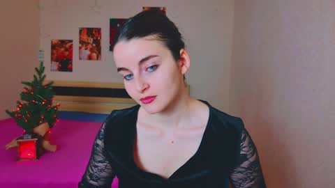Snapshot of arielstonks_lovee chatting on 12.20.24 arielstonks_lovee online show from 12.20.24