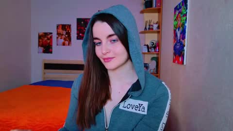 Snapshot of arielstonks_lovee chatting on 03.04.25 arielstonks_lovee online show from 03.04.25