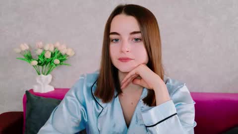 Snapshot of arielstonks_lovee chatting on 09.25.25 arielstonks_lovee online show from 09.25.25