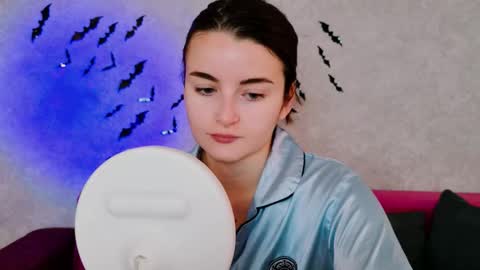 Snapshot of arielstonks_lovee chatting on 10.16.25 arielstonks_lovee online show from 10.16.25