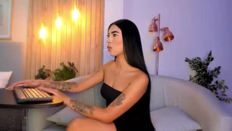 Ari Robert online show from 09.14.25