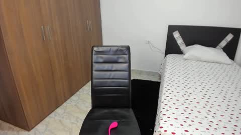 aristena_01 online show from 02.28.25