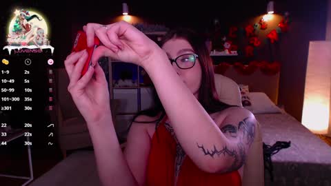 Snapshot of arizonaa_muse chatting on 01.04.25 Astrid online show from 01.04.25